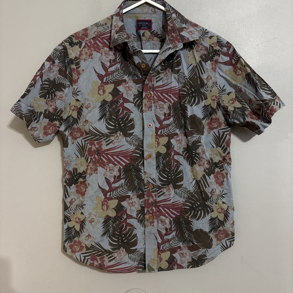UNTUCKit Men's Small Floral Print Hawaiian Short Sleeve Button Down Shirt Resort